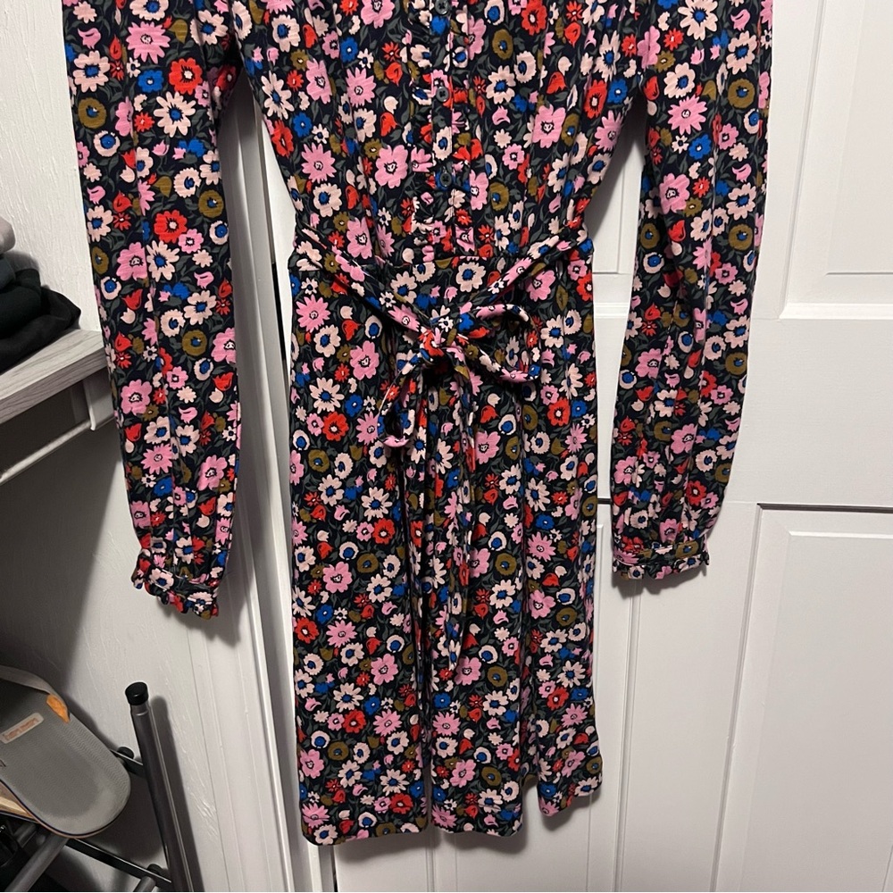 Boden Ruffle Button Mini Dress in French Navy, Elegant Bloom • Size 10 - Picture 8 of 16